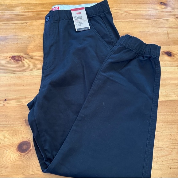 NWT LEVI'S* XX CHINO JOGGERS
STRETCH BLACK
SITS BELOW YOUR WAIST Men’s L - Picture 4 of 9